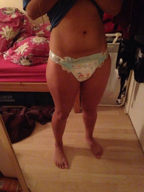 littlelexxx: First time wearing an actual Pampers today, just to try it out. I love how babyish it i