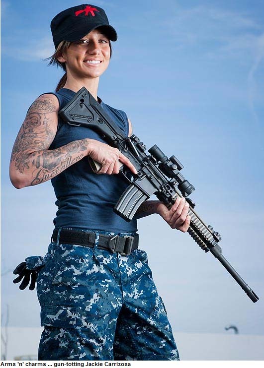 girlandguns:  Girl With Gun  follow me at : http://girlandguns.tumblr.com/