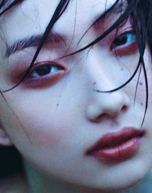 Yue Ning by Jumbo Tsai for Elle Vietnam, August 2014