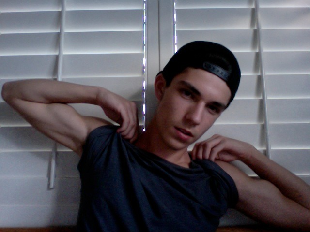 legalmeth:  disarms:  acceptvnce:  diorhommo:  can i post another selfie tonight