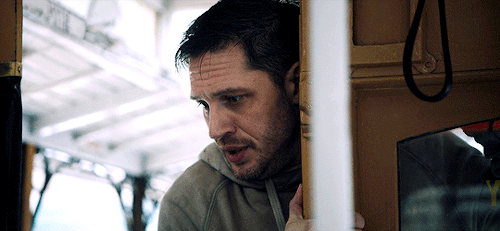 jcgreen72:sybbie-crawley:Tom Hardy as Eddie Brock in Venom (2018) dir. Ruben FleischerNo matter how 