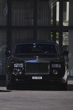 adornstudio:  Rolls Double | © | AS 