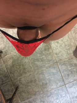 strangedaze420:  Packed into my red panties. ;)