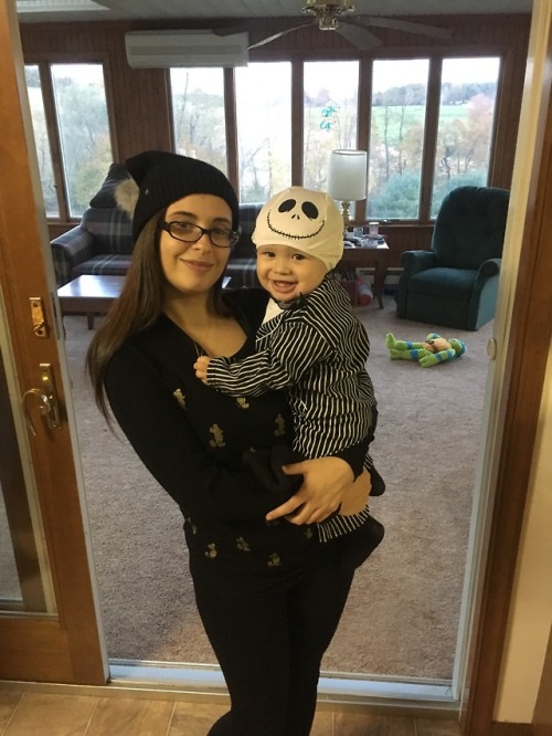 highlyglamorous:Kaiden and mommy on Halloween! He was Jack Skellington