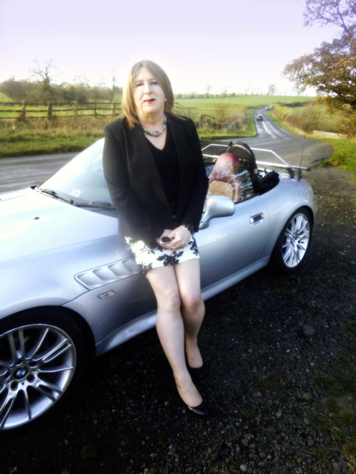 joannastockings: #crossdresser #crossdresser outside Fast Lady!