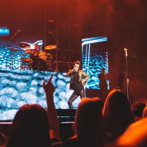 patdsnaps:panicatthedisco: Austin TX. - @jakechams #deathofabachelortour