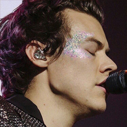 Glittery Harry (◡‿◡✿)If you save it, like or reblog. Do not respost. Credits in the description of t