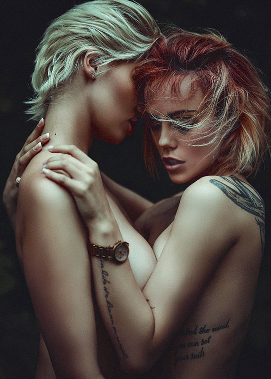 enantiodromija:   breathless by Alex Heitz  