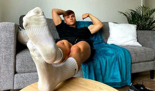 Socksandskins:  Https://Socksandskins.tumblr.com/