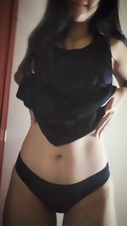 humbleqween:  How do I look? Innocent? Fuckable? A good teaser? 😛