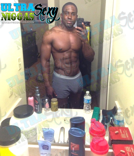 ultrasexyniggas:  In honor of Memorial Day Weekend (Celebrating those who have served