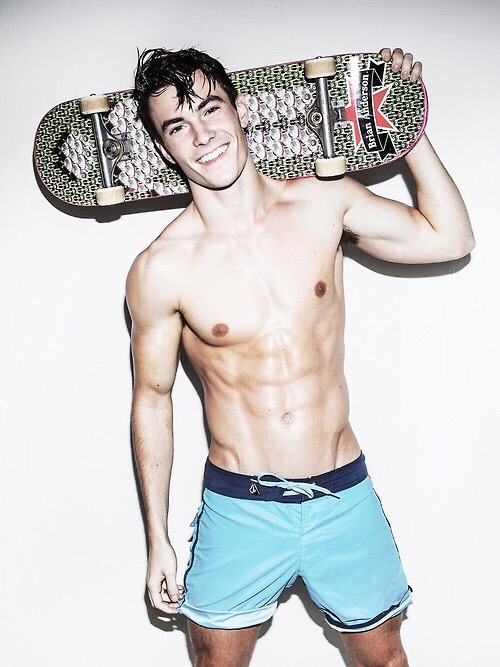 malecelebarmpits:  Vince Sant 1