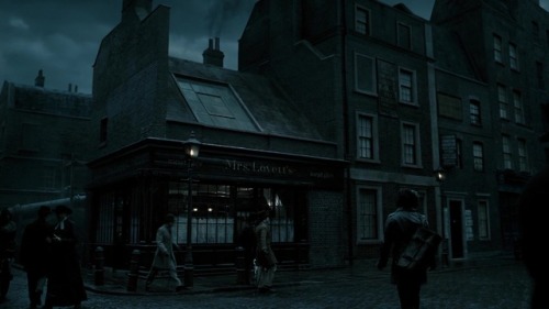 sweeneytoddst:Sweeney Todd’s London - Sweeney Todd: the Demon Barber of Fleet Street (2004)