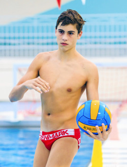 forthegayswimmer:Water polo boys #water #hair