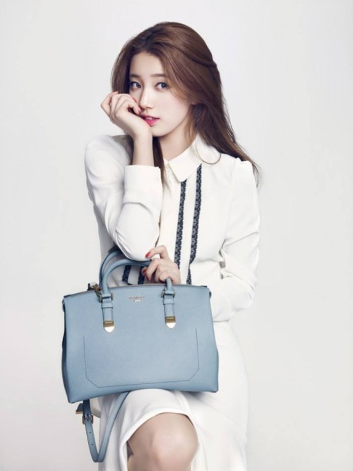 Suzy Bae (Miss A) - Bean Pole’s bag Collection Pics