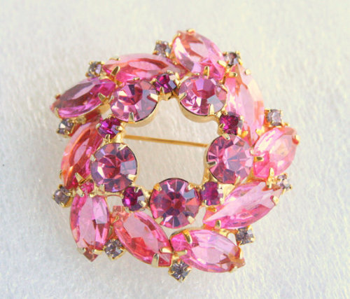 Pink Rhinestone Brooch //CamanoIslandVintage