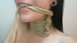 cheeeky-peachy: tieduptee: 👄 Throat Rope Thursday 👄 Tying with hemp rope made by @tattooedandstoned 🔥🔥🔥 @vert-climber 