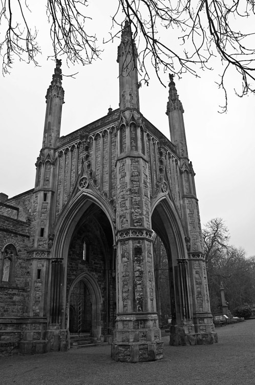 haxanbroker:The Tower. Nunhead Cemetery, March 2016.