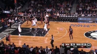 silymarin:  James to Bosh LeBron James drives baseline and skips a pass to Chris
