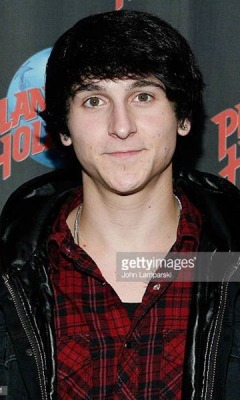 boys-do-luke:  🔞 Mitchel Musso 🔞http://boysdoluke.blogspot.com.br