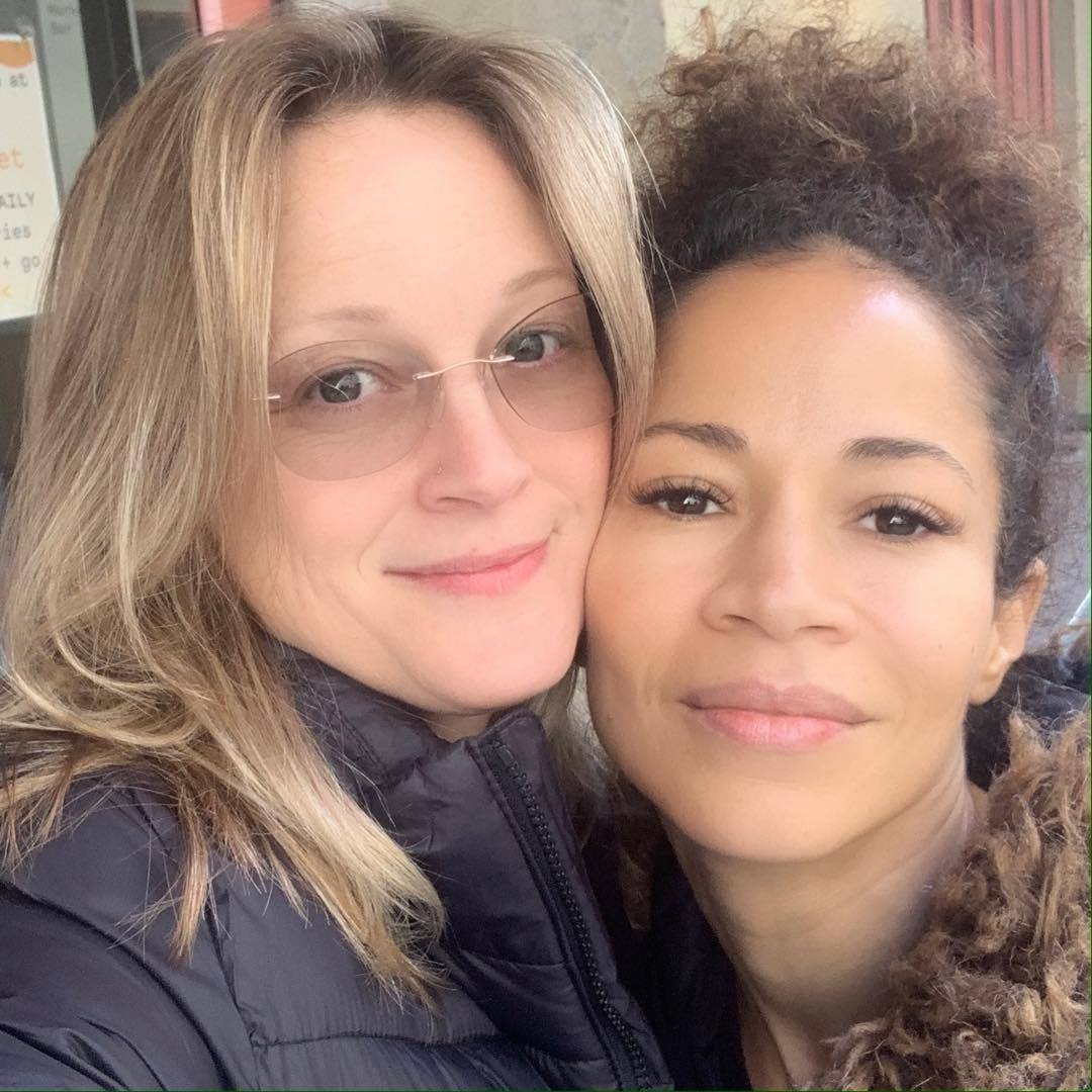 Teri Polo And Sherri Saum