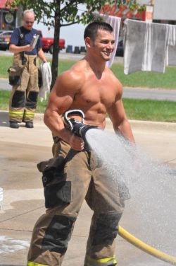 thehenchfiles:  Hench firefighter thehenchfiles.tumblr.com