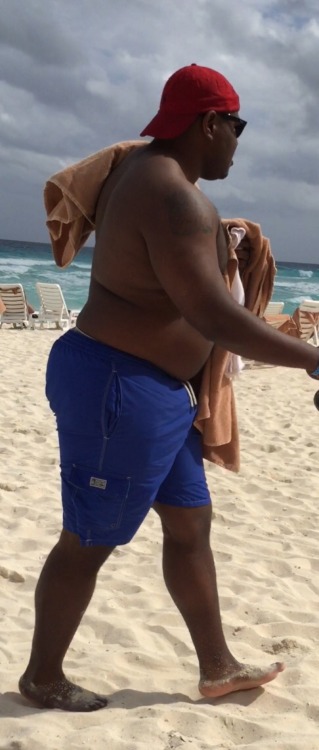 tmckenzie85:  Sexy Thick man on the beach in Cancun, Mexico…he was definitely an attention getter. 