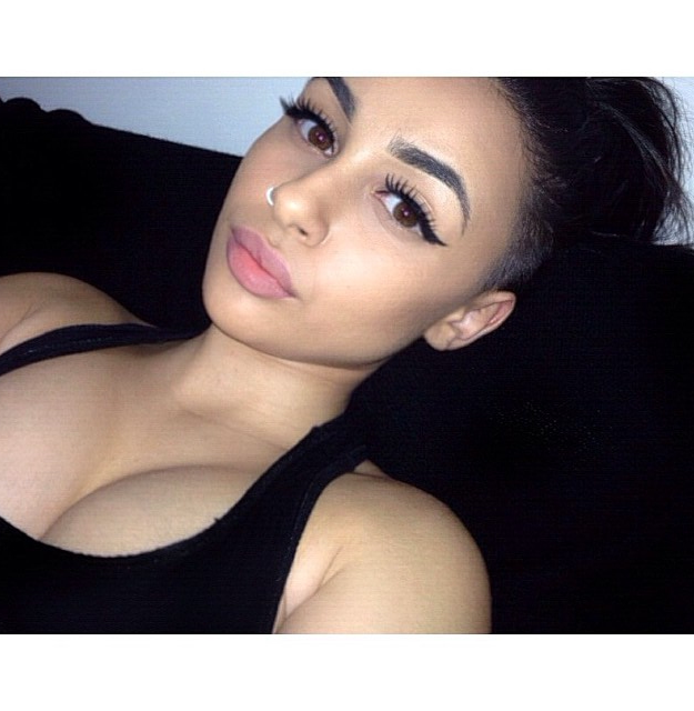 solisseblog:  IG: victoriaaa2121