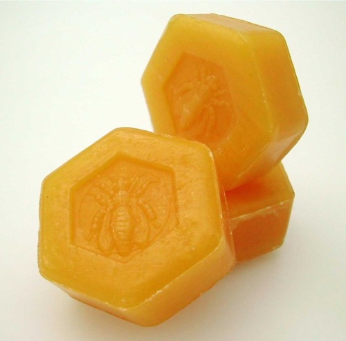 lilac-soap:Honey Guest Soap