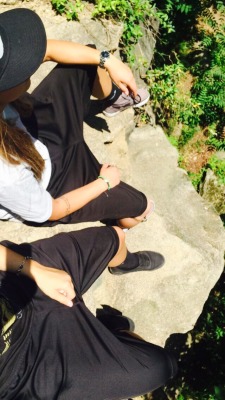 sashacharis:  relaxrefreshh:  Found us a cliff 