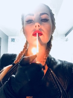 alexrumlexa:Goddess Hella…Nosmoking in