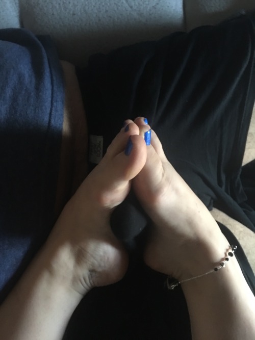dreamfeetteam:  dreamfeetteam:  Gave a lucky someone a nice tease! 👣  Maybe another footjob is in the mix? What do you think? Private videos for only ŭ?