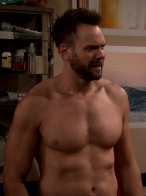 hotashellcelebmen:  More here :https://auscaps.me/2017/03/06/joel-mchale-and-christopher-mintz-plasse-shirtless-in-the-great-indoors-1-13-dtr/