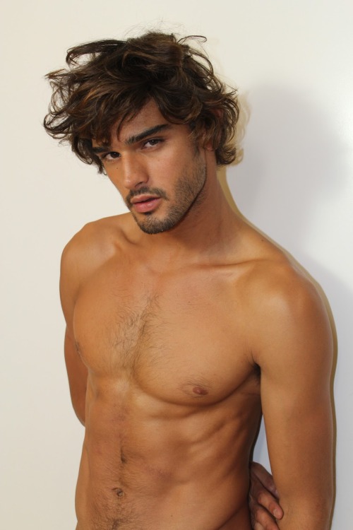 Sex grabyourankles:  Marlon Teixeira  pictures