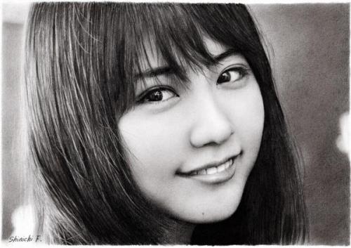 写真を超えた鉛筆画、ぺン１本で描く女優たち　作者「身を削る思い」Pencil art