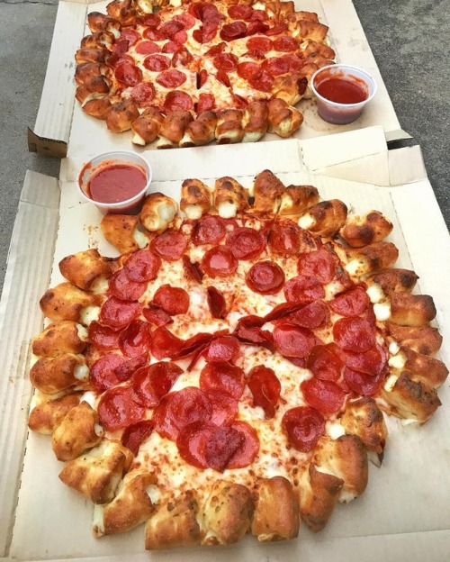 CRAVEFOODIE.COM