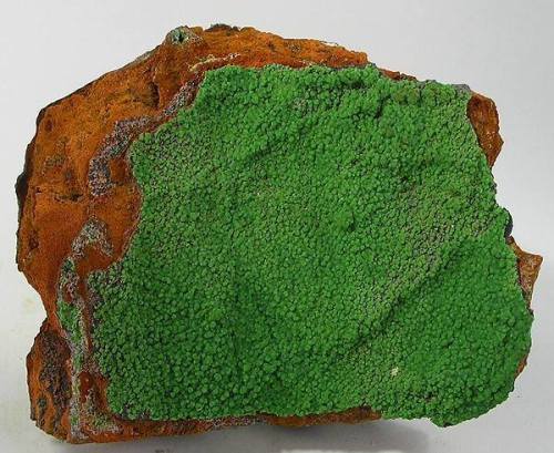 Mineral mossThe beauty of copper minerals never seems to be exhausted, and the distinctive grassy ye