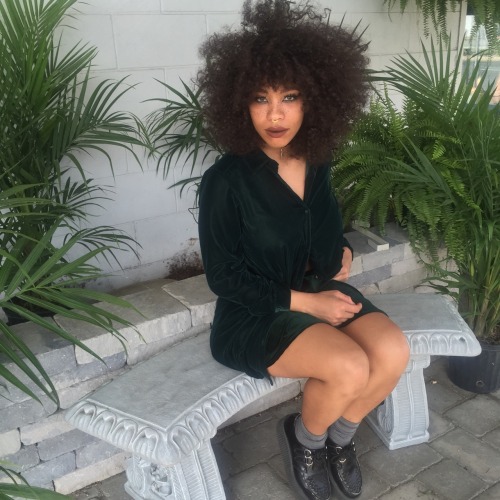 kieraplease:  G r e e n & m e // ig: kieraplease