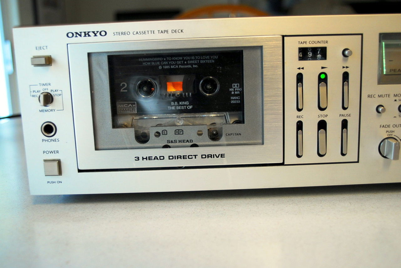 cassetteplayers:  ONKYO TA-2060 3 HEAD CASSETTE DECK. GREAT Condition as pictured