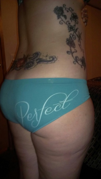 southern-blonde-babygirl:  A picture to say Hello Perfect followers (=