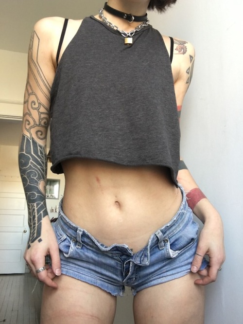 camdamage:  took some selfies after my shoot today ¯\_(ツ)_/¯[more here]