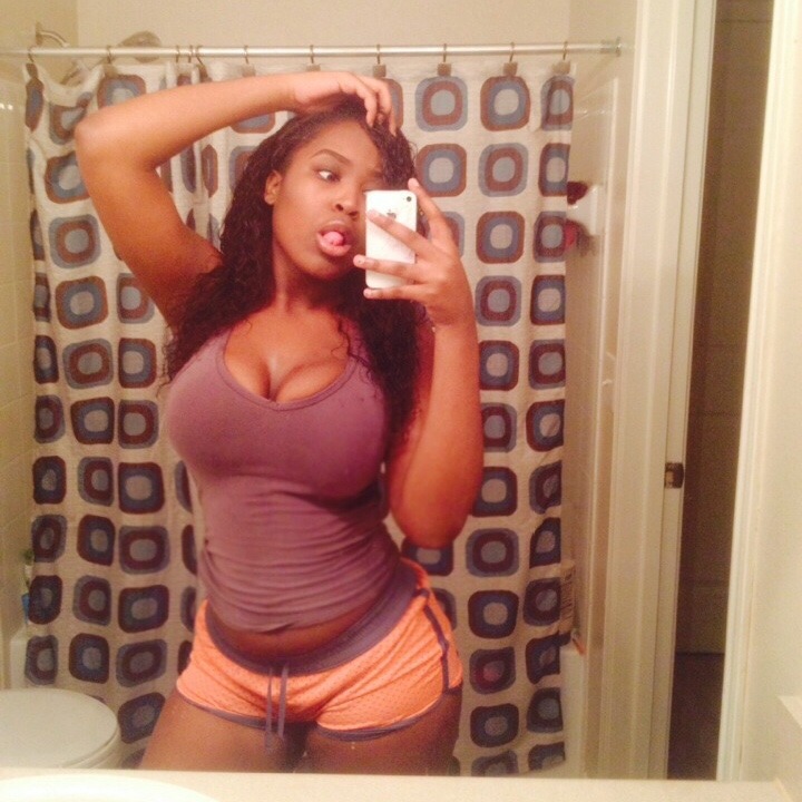 munnyb:  quisthechopgod:  Yana , 18 , DTX &amp; HTX  IG : Ayanadorris Twitter