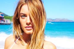 formesdelabeaute:  Camille Rowe