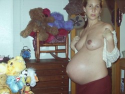 hotpregnants:  MORE PREGGO http://ift.tt/1oGA8Zq