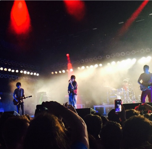 whothefuckarethestrokes: Via @agapeshacor