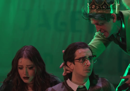 THE WAY HE TOUCHES HIS HAIR- IM SCREAMING OH MY FUCKING GOD-