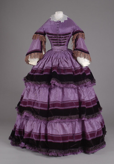 fripperiesandfobs:Day dress, 1850’sFrom the Litchfield Historical Society