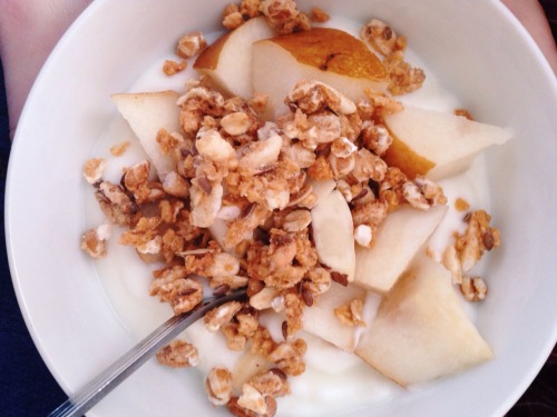 Can never go wrong with some greek yogurt, pears and granola for a snack!