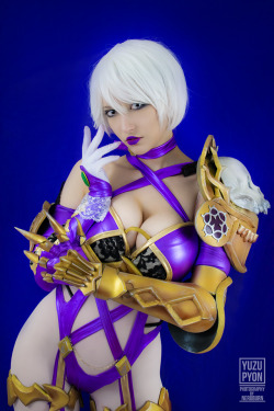 love-cosplaygirls:  Ivy Valentine Cosplay by YuzuPyon - Self made armor and outfit ! [self]
