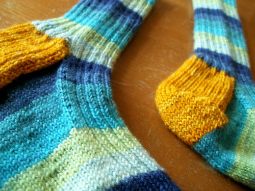 bluephone:Travel socks! Gonna try and finish these up today.
